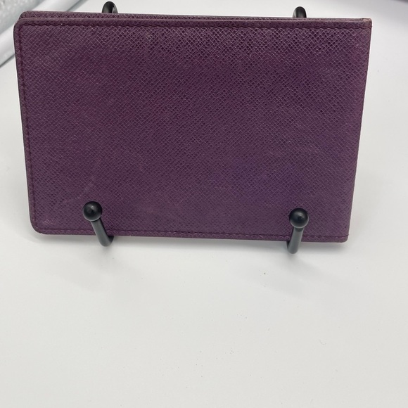 Louis Vuitton Purple Taiga Card Holder Wallet - Picture 2 of 6